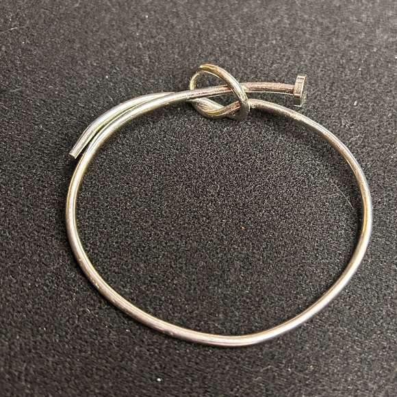 New- Knotted Nail Bracelet-silver tone - Picture 4 of 4